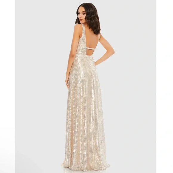 Mac Duggal Silver Metallic Plunge Neck Sequined Gown
